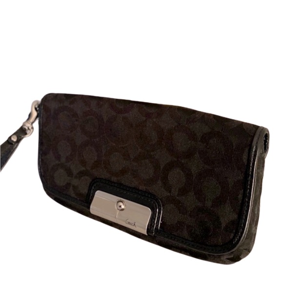 COACH Kristin Signature Black Clutch/Wristlet with Embroidered C Logo Like New! - Picture 6 of 7